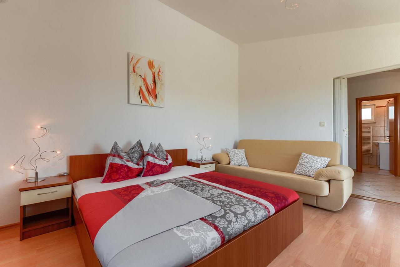Haus Lilli Mit Pool Διαμέρισμα Ražanac Εξωτερικό φωτογραφία