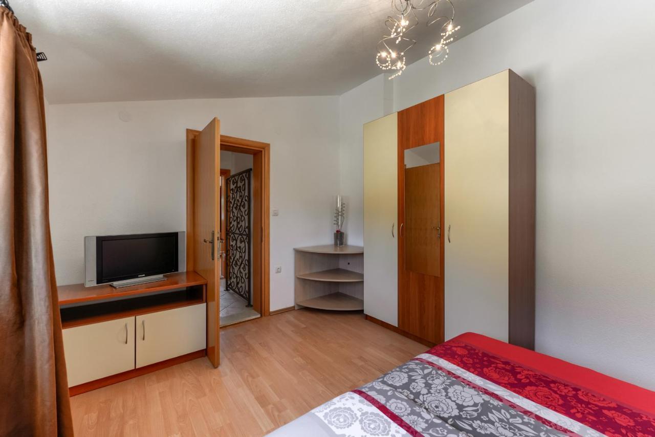 Haus Lilli Mit Pool Διαμέρισμα Ražanac Εξωτερικό φωτογραφία
